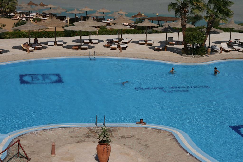 Blue Reef Red Sea Resort Marsa Alam Exterior foto